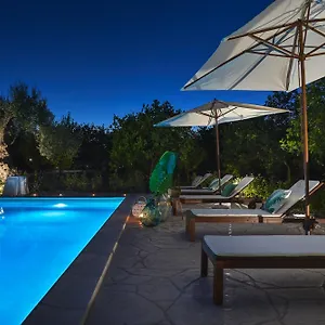 Apartment La Casa Dei Limoni Con Piscina, Noto